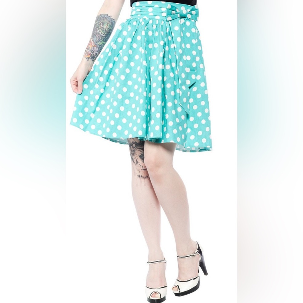 Sourpuss Mint Polka Dot Swing Skirt w/ removable bow, sz M